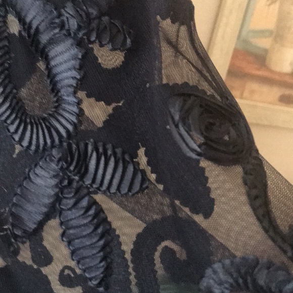 New with tag beautiful skirt size 6 - Picture 3 of 7